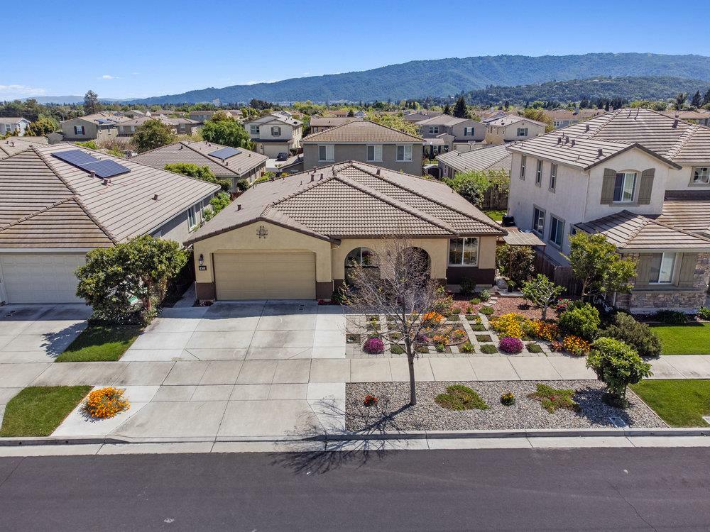 Property Photo: 872 Geronimo Street CA 95020