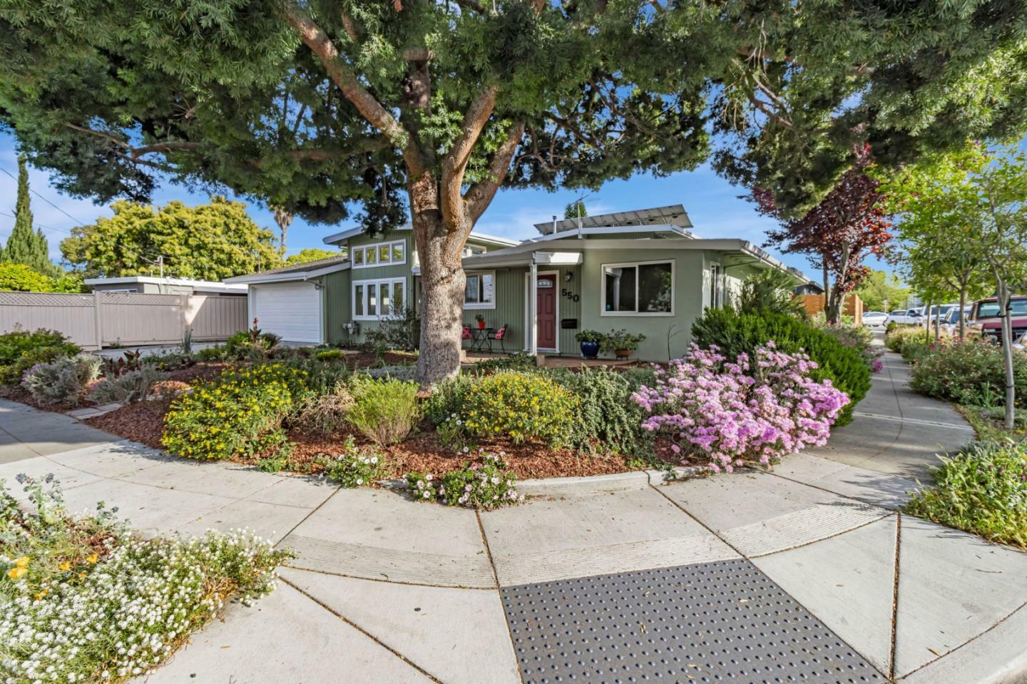 Property Photo: 550 East Arbor Avenue CA 94085