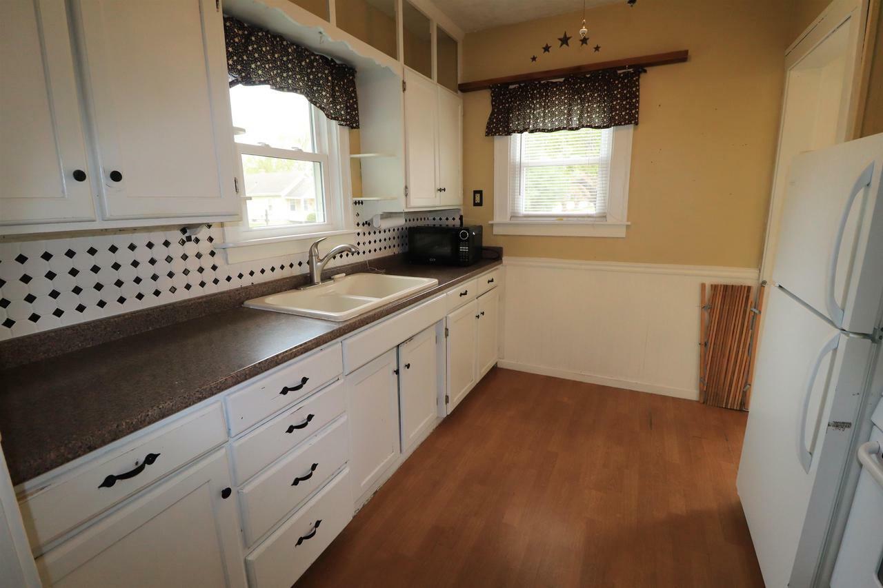 Property Photo: 1123 North Washington Street WI 53548