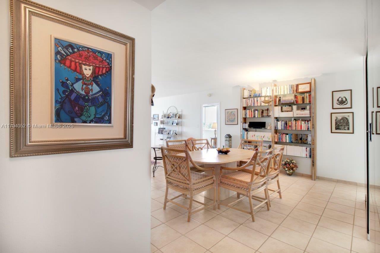 Property Photo: 5005 Collins Ave 319 FL 33140