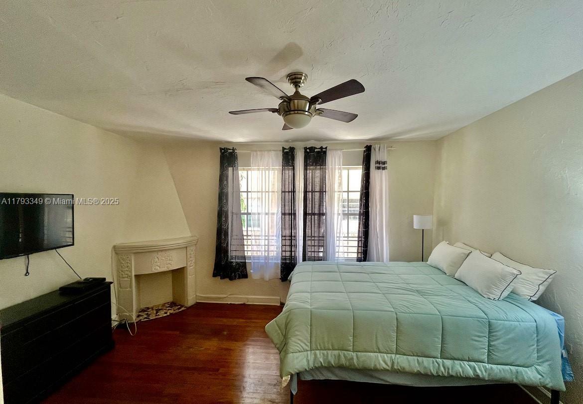 Property Photo: 1335 Pennsylvania Ave 2 FL 33139