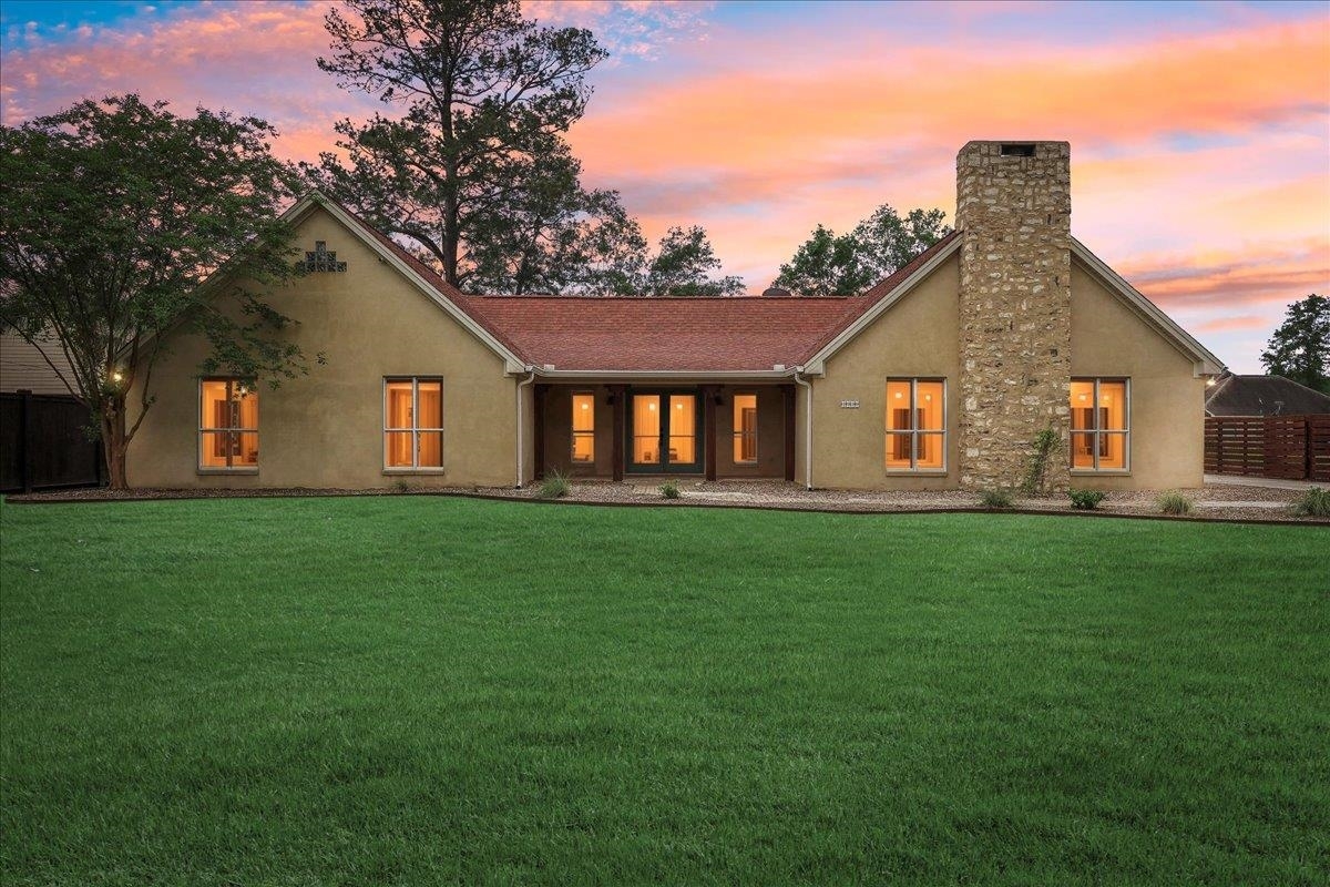Property Photo: 1010 Yaupon Trail TX 77659