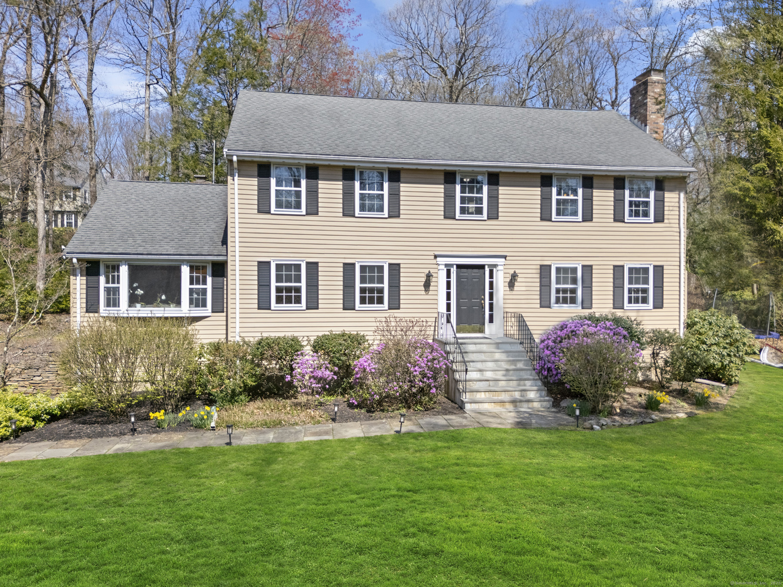 Property Photo: 18 Hammersmith CT 06001