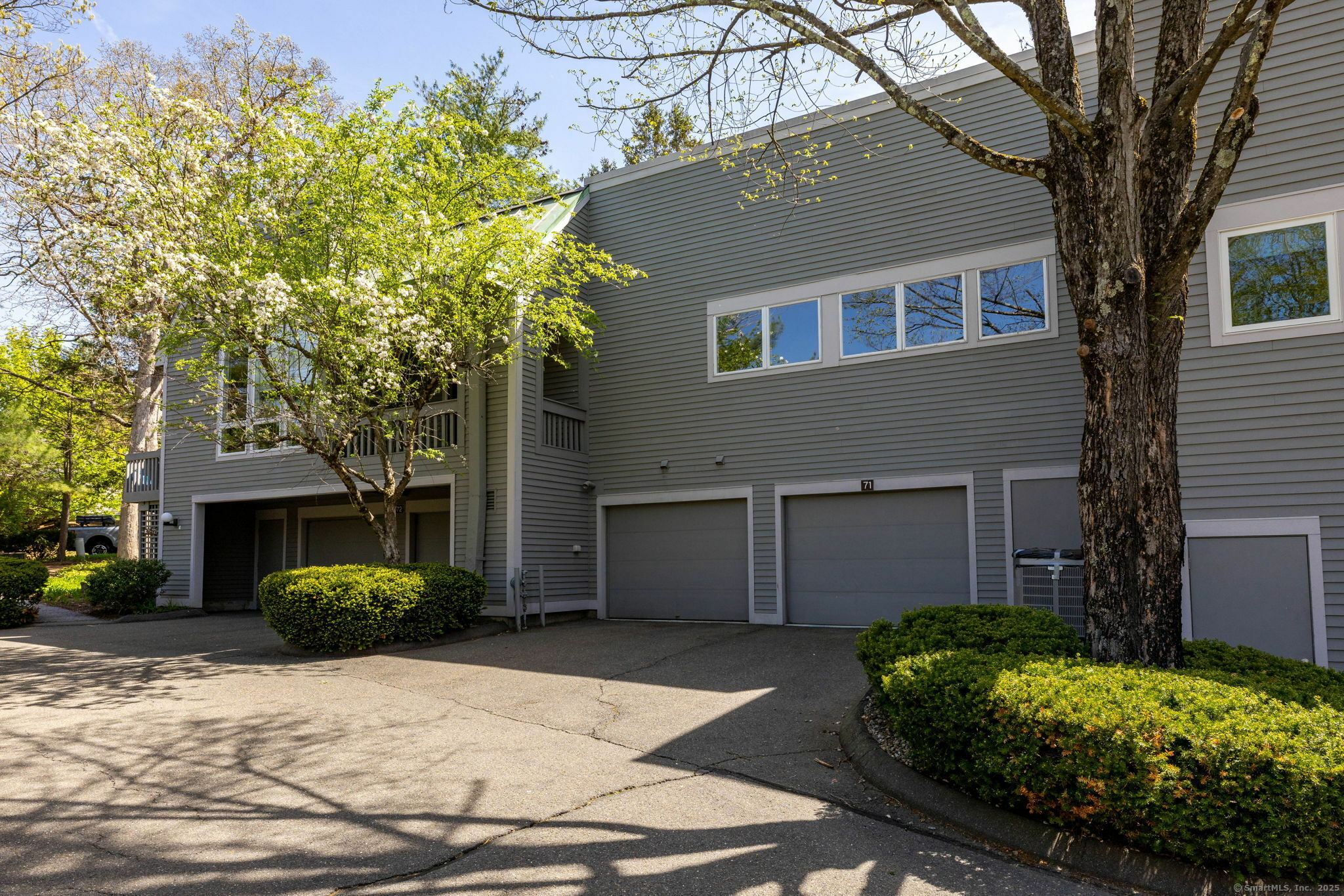 71 Byron Drive 71  Avon CT 06001 photo