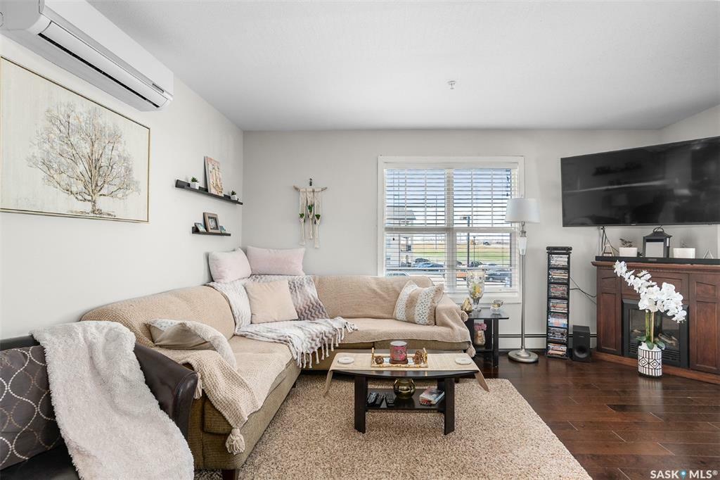 Property Photo: 120 Phelps Way 202 SK S7V 0K4