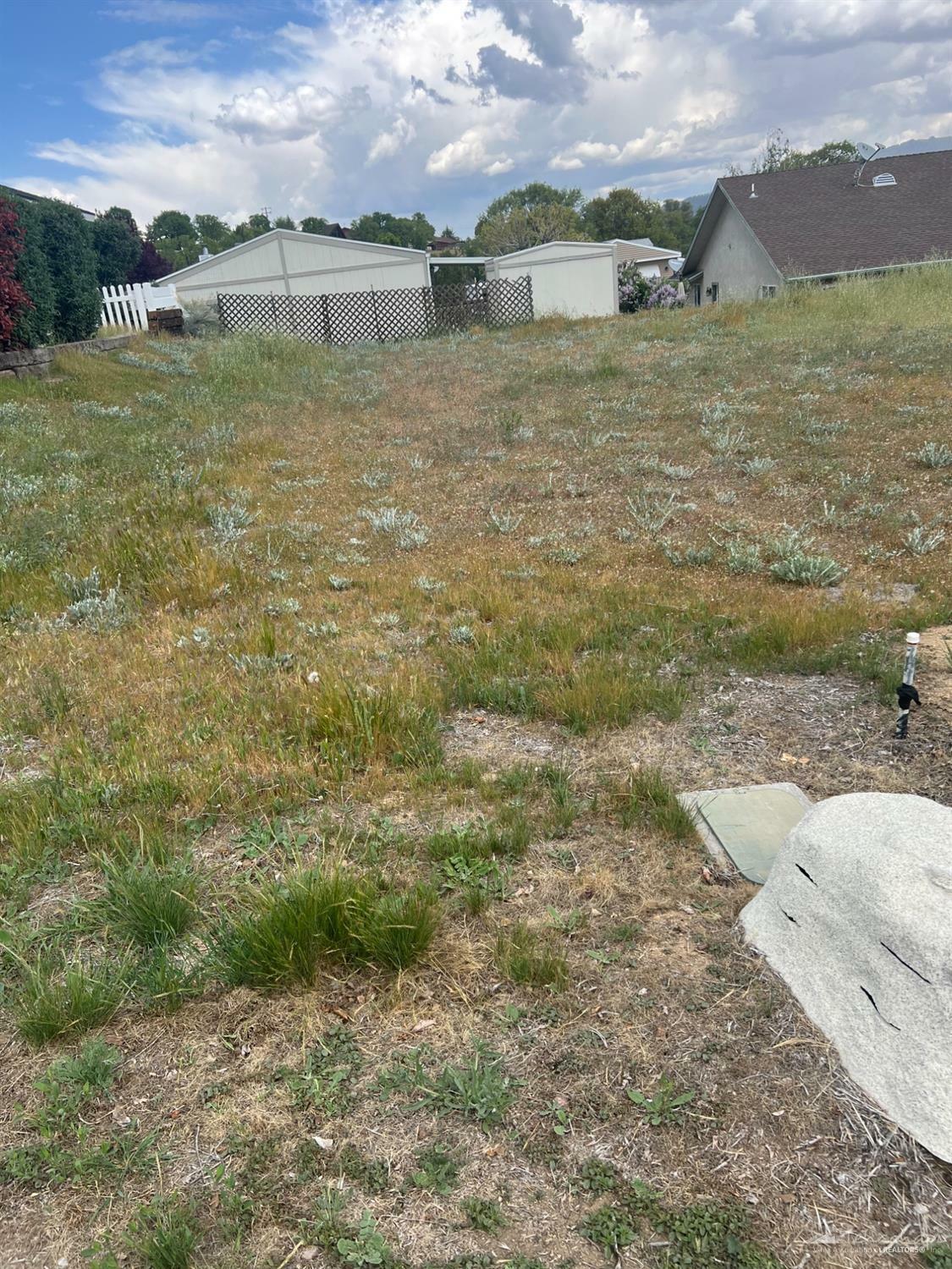 Property Photo: 21276 White Pine Drive 86 CA 93561