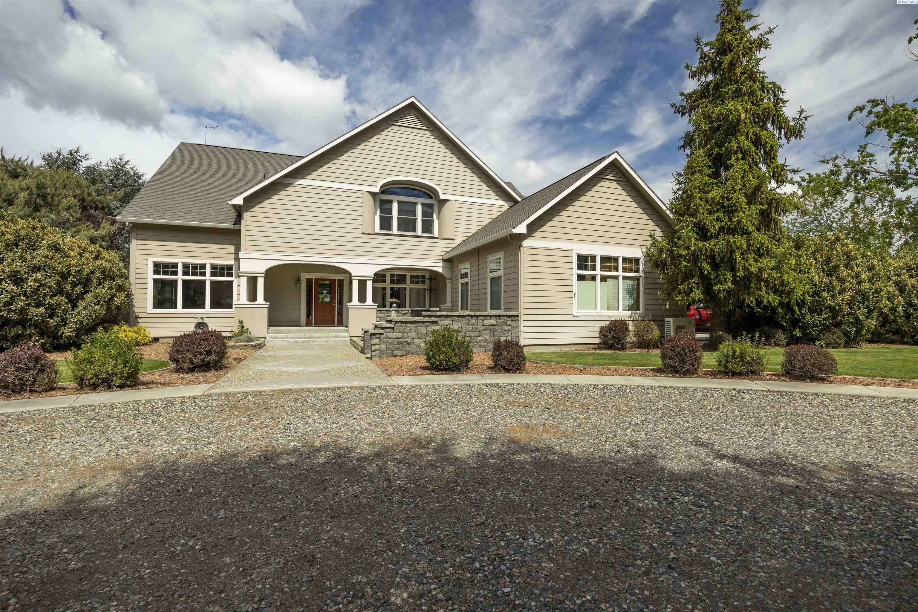 Property Photo: 8620 W Richardson Road WA 99301