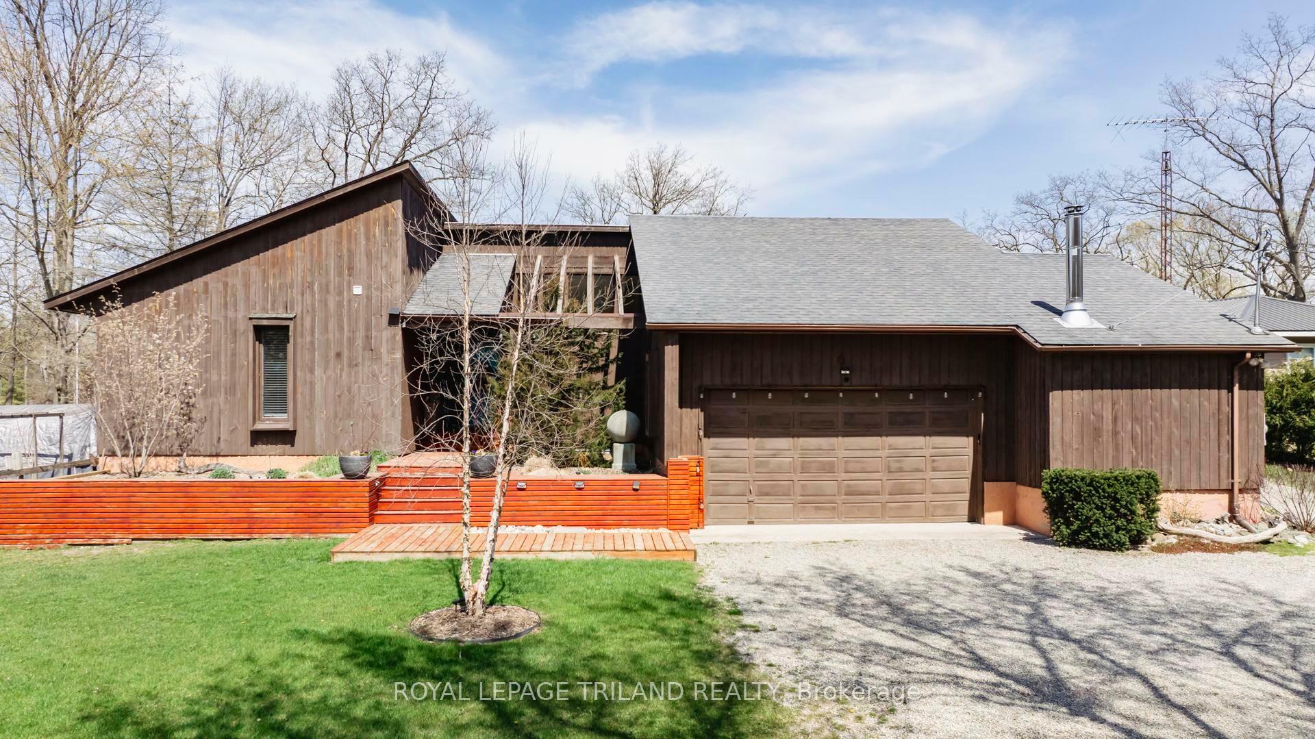 Property Photo: 7644 Riverside Drive ON N0M 2L0