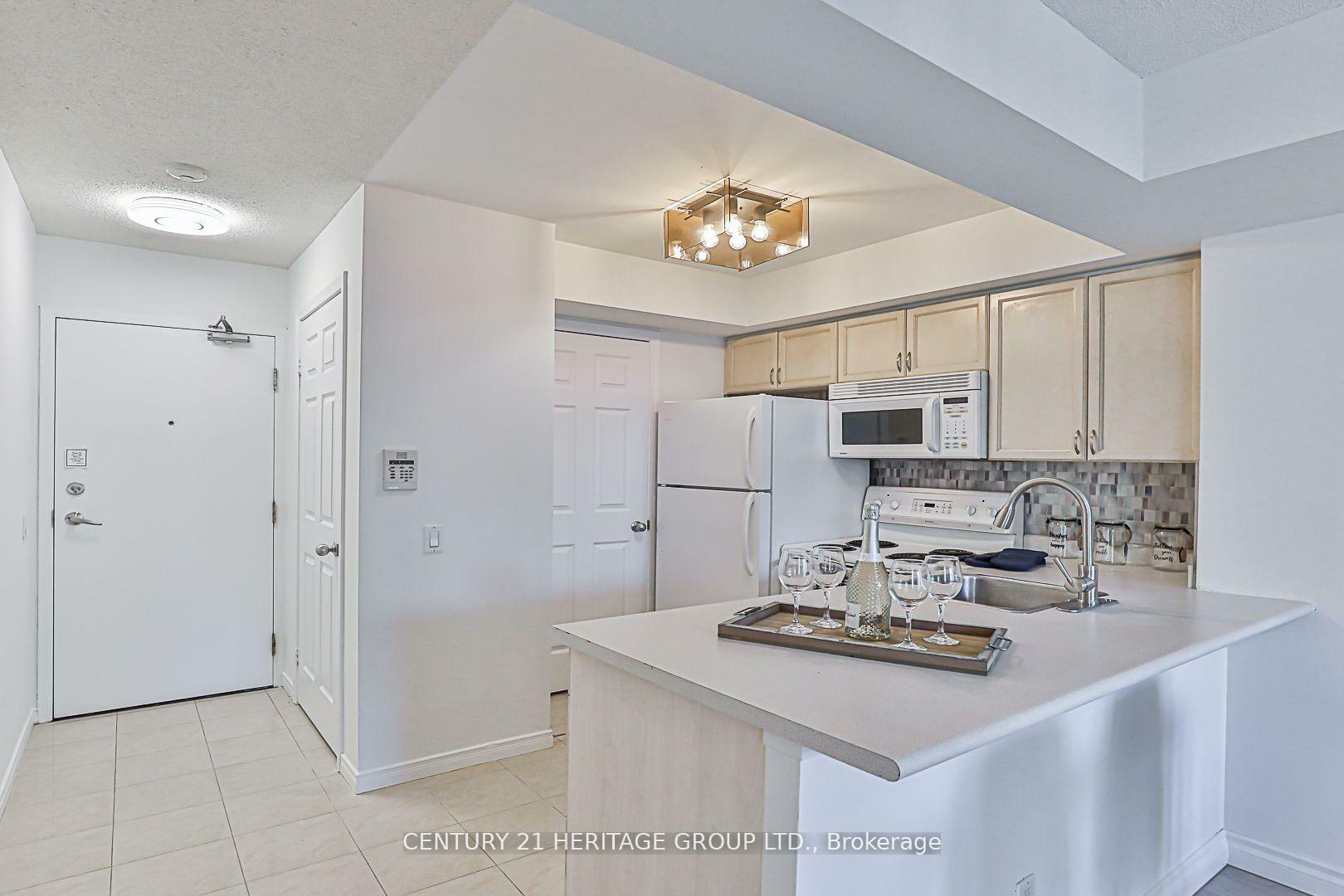 Photo de la propriété: 30 Harrison Garden Boulevard 701 ON M2N 7A9