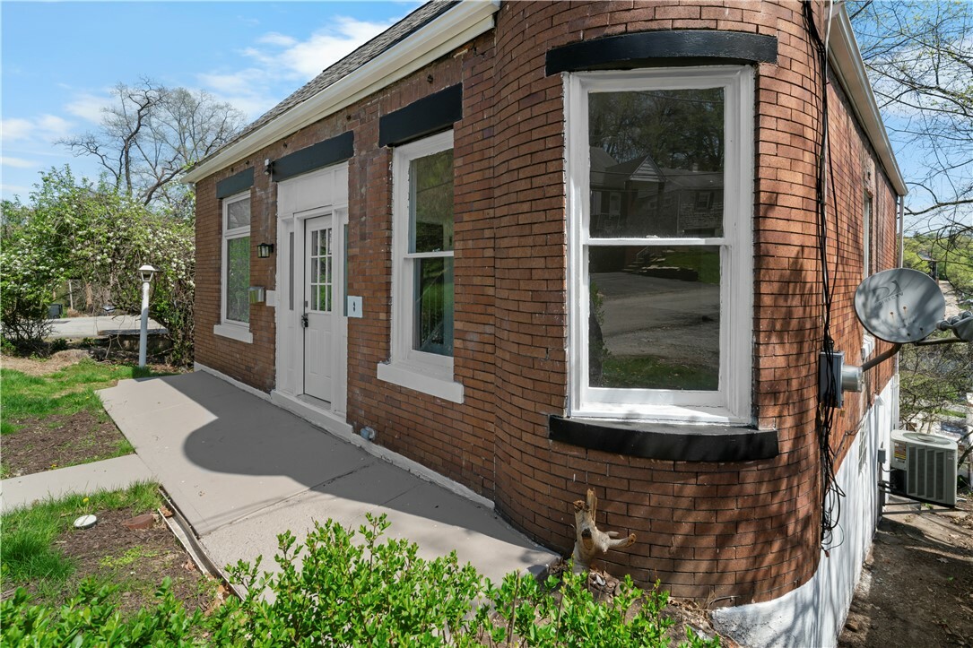 Property Photo: 205 Berkley Avenue PA 15221