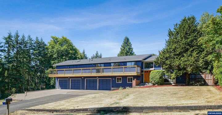 Property Photo: 3212 Terrace NW Dr OR 97321