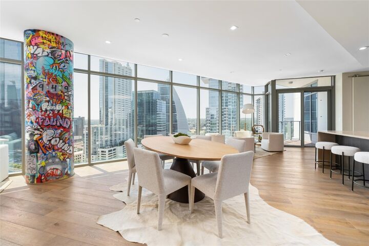 Property Photo:  501 West Avenue 2001  TX 78701 