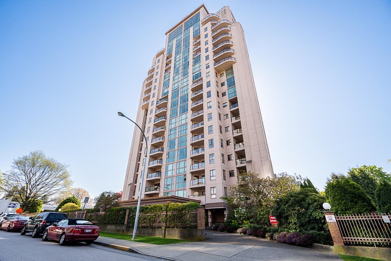 Property Photo: 612 Fifth Avenue 1904 BC V3M 1X5