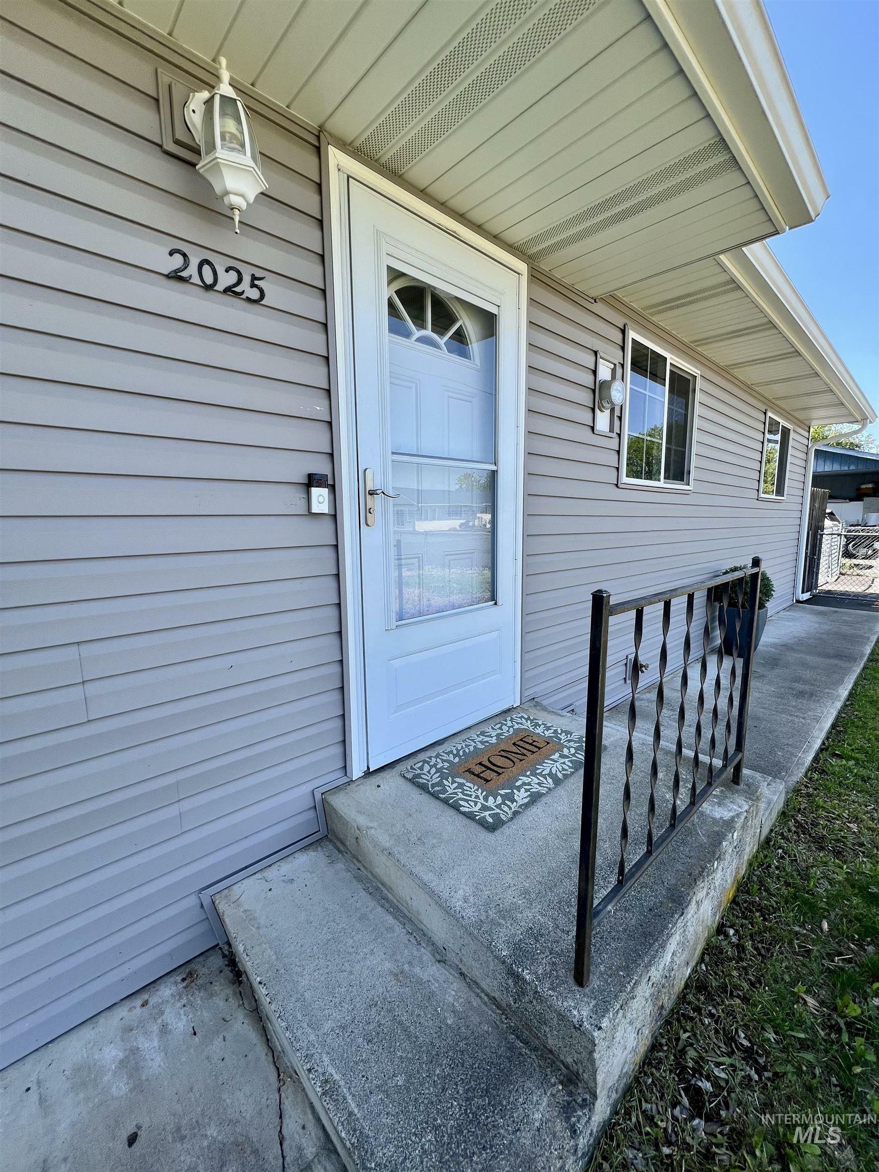 Property Photo: 2025 10th Ave. WA 99403