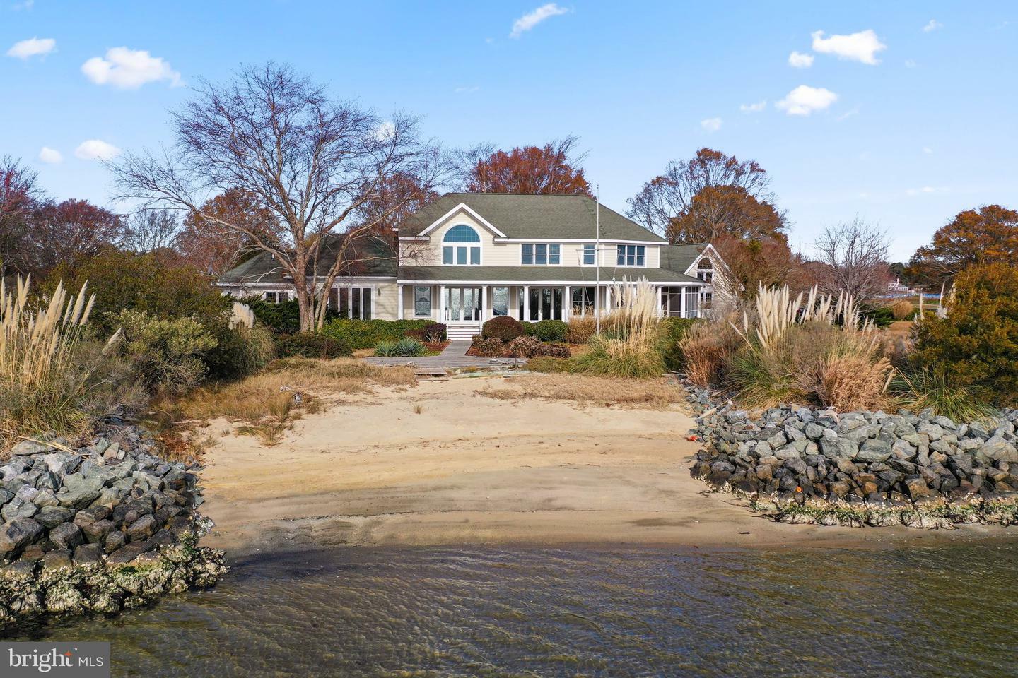 Property Photo: 286 Waterbury Road VA 22482