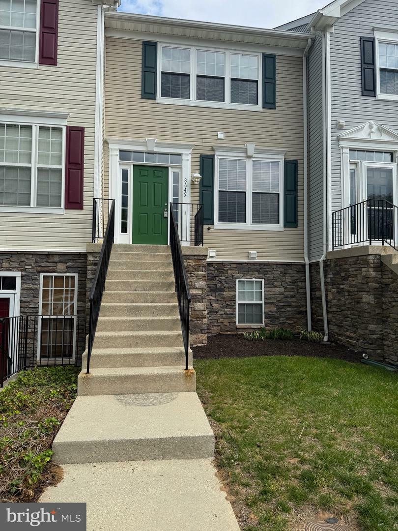 Property Photo: 8645 Willow Leaf Lane MD 21113