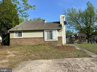 Property Photo:  1 Hickory Court  NJ 08081 