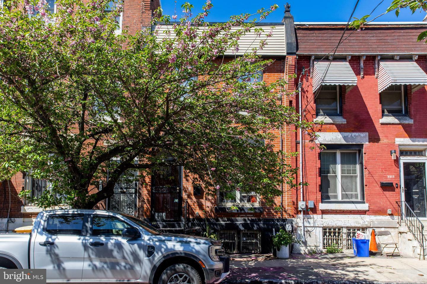 Property Photo: 2325 W Thompson Street PA 19121