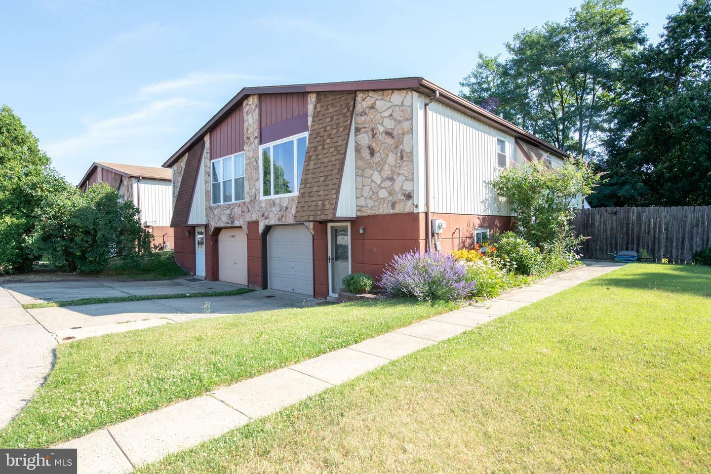 Property Photo: 1143 Foster Street PA 19116