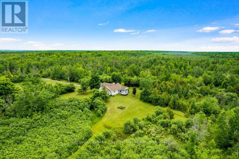 Property Photo: 640 McConnell Road ON K0G 1N0