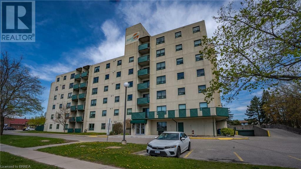 Property Photo:  421 Fairview Drive 101  ON N3R 7M3 