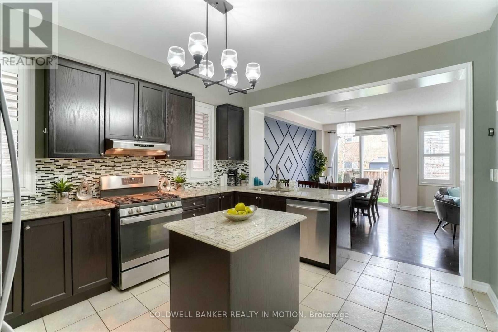 Photo de la propriété: 1230 Biason Circle ON L9T 8S8