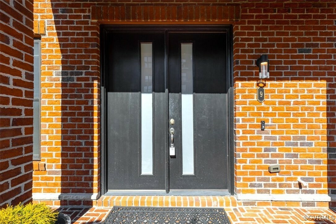 Property Photo: 9 Steam Brewery Court VA 23231