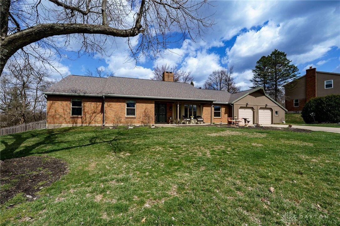 Property Photo: 205 Southbrook Drive OH 45459