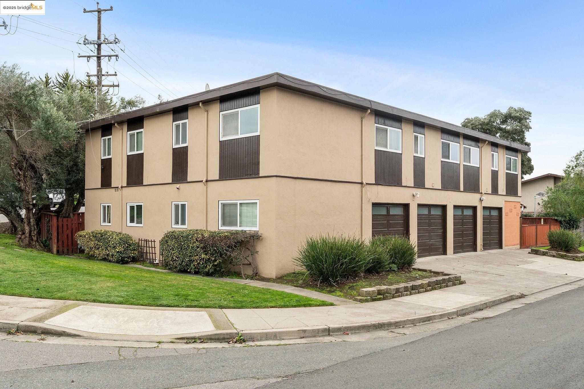 633 Key Blvd  Richmond CA 94805 photo