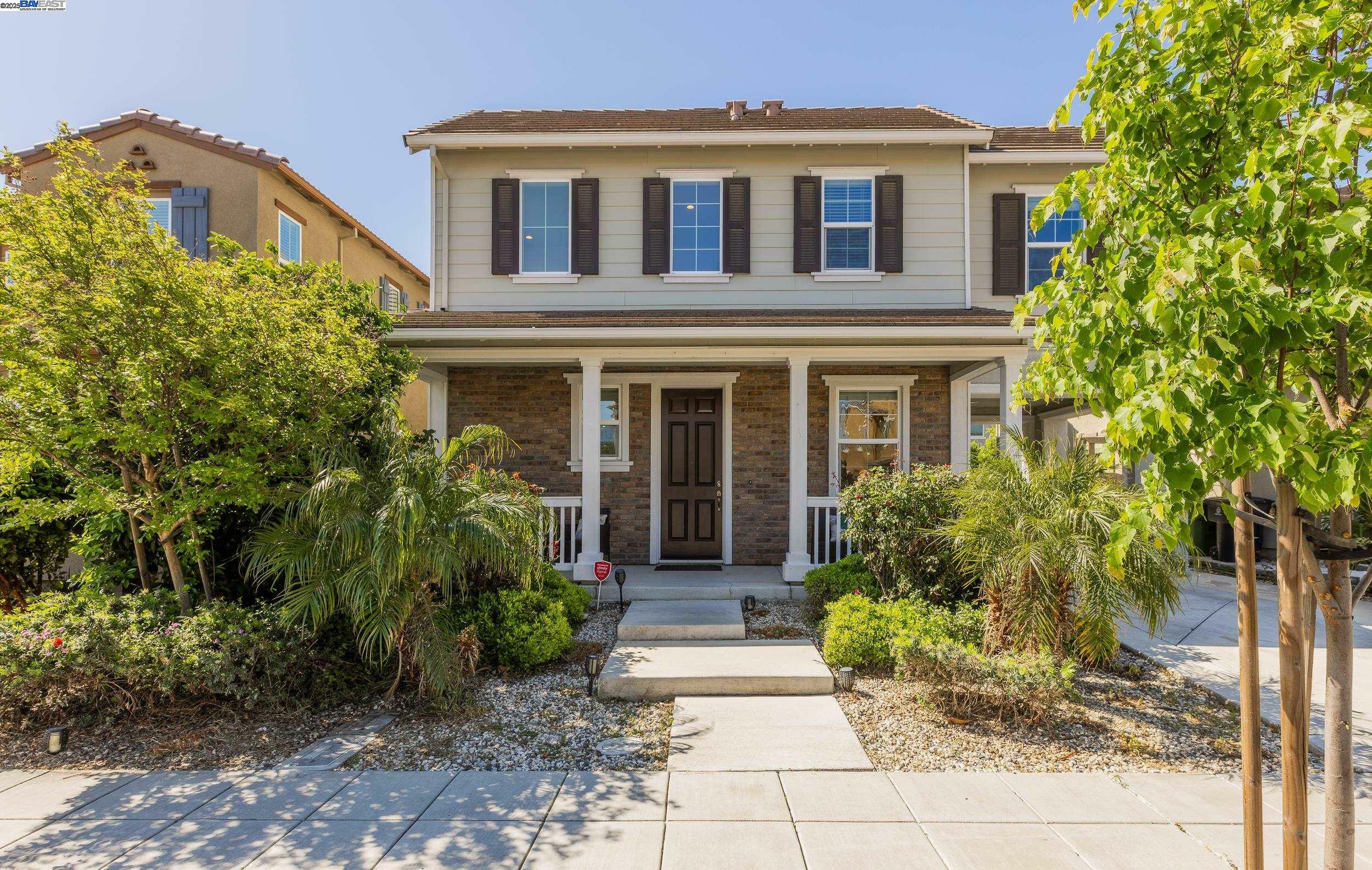 Property Photo: 506 E Marcello Ave CA 95391