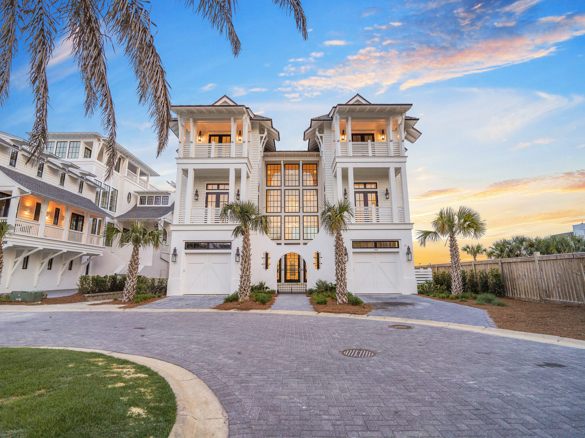 Property Photo: 264 Grace Point Way FL 32461