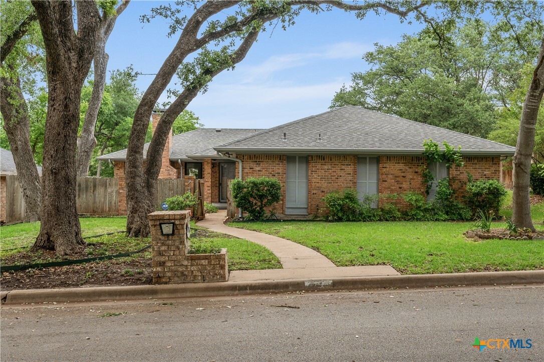 Property Photo: 2214 Stagecoach Trail TX 76502