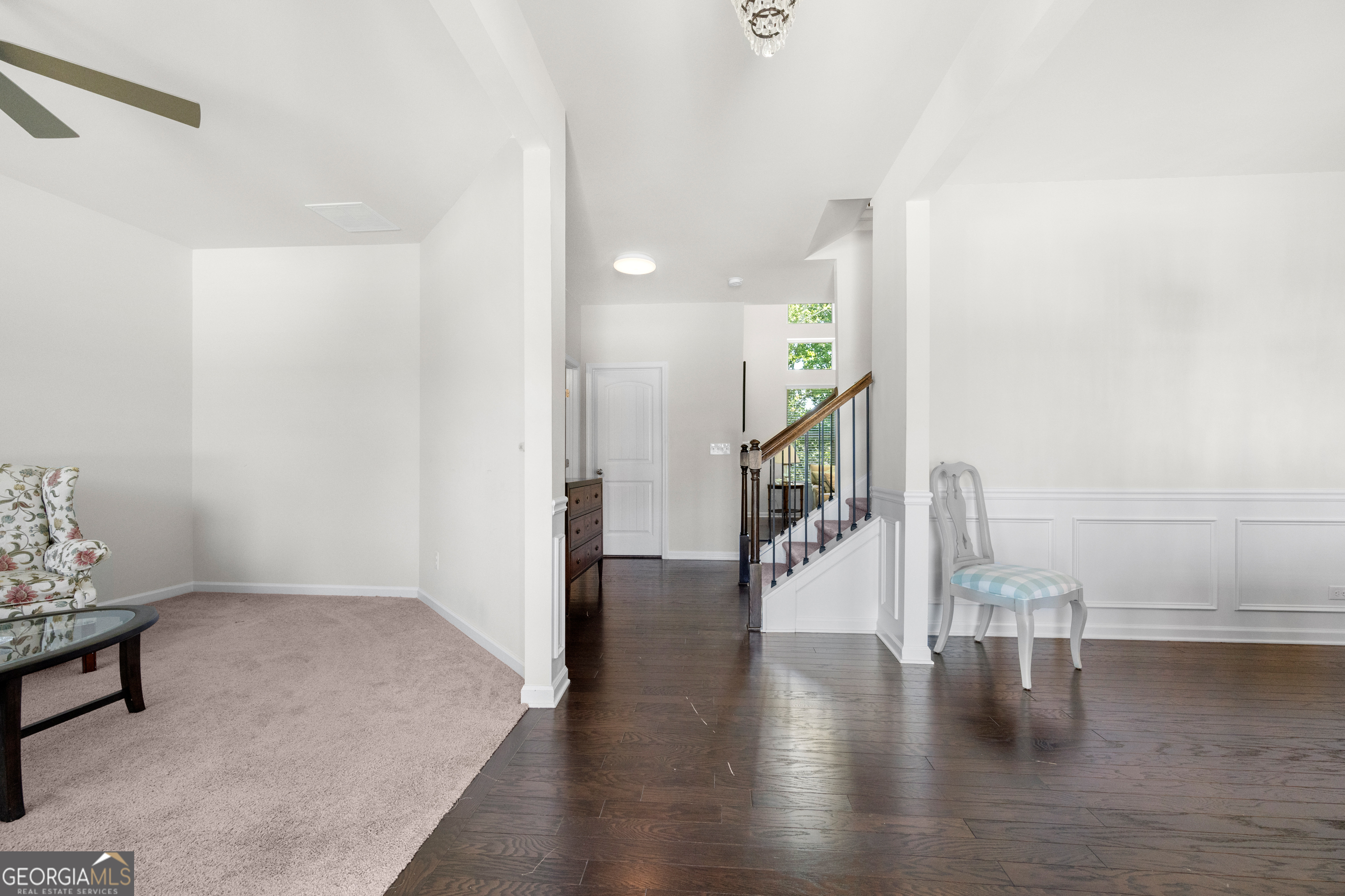 Property Photo:  5465 Mirror Lake Drive  GA 30028 