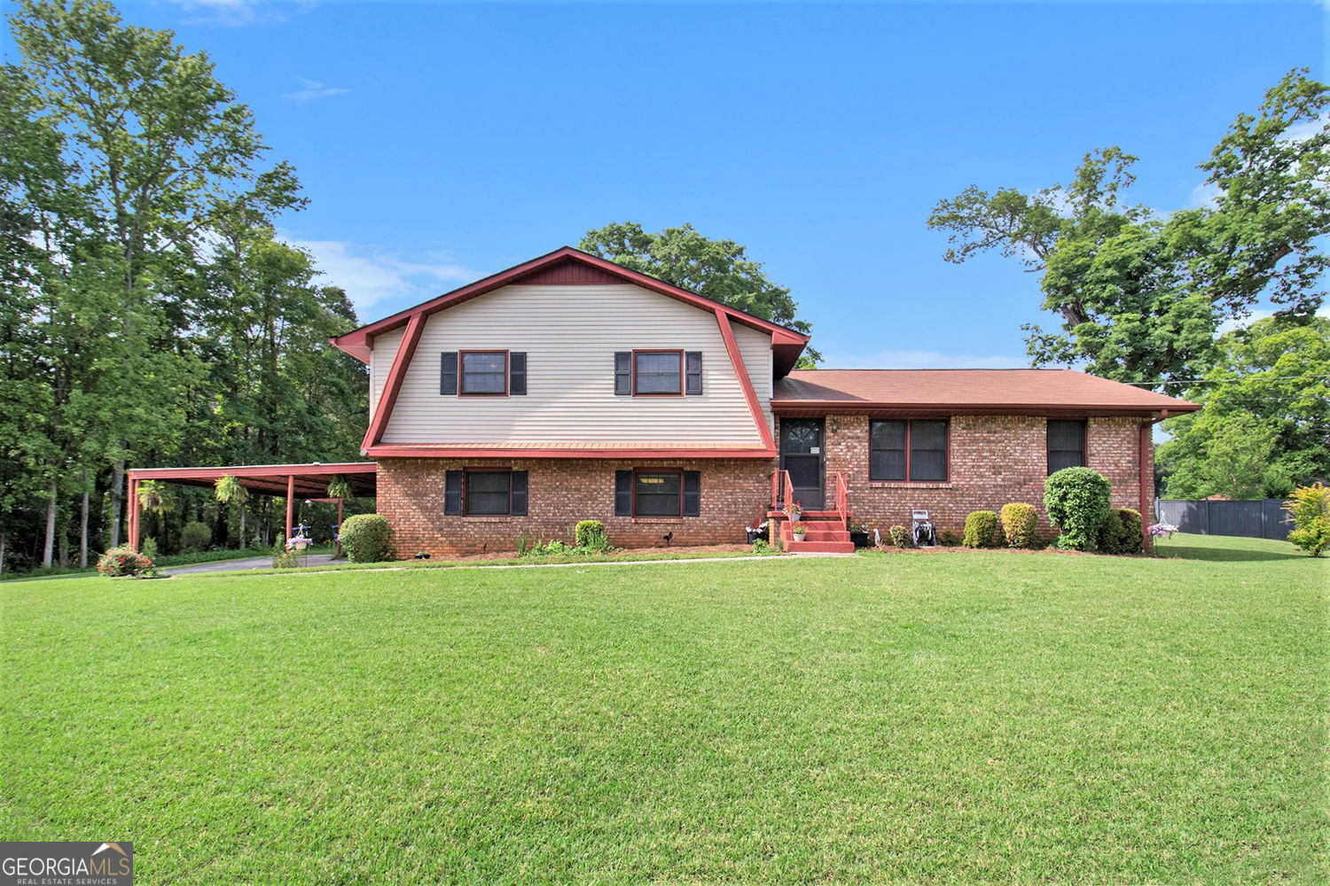 Property Photo: 3510 Spring Valley Boulevard GA 30349