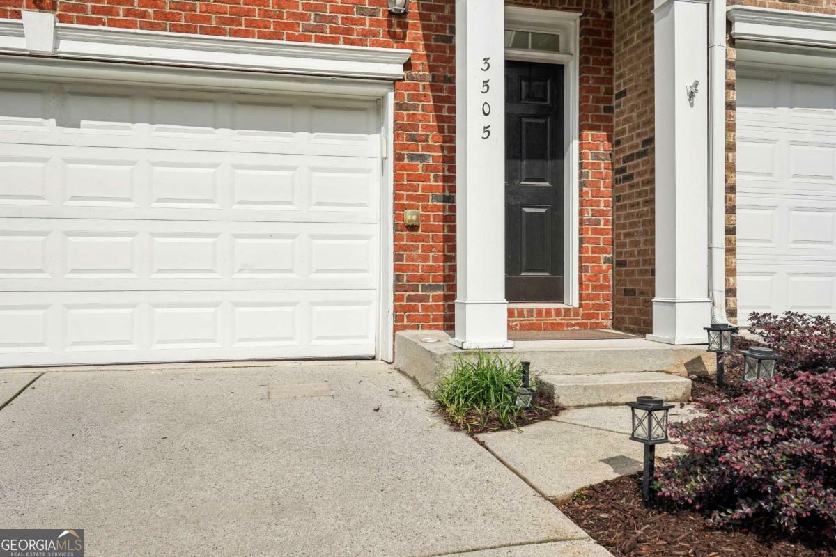 Property Photo: 3505 Chattahoochee Summit Lane SE 25 GA 30339