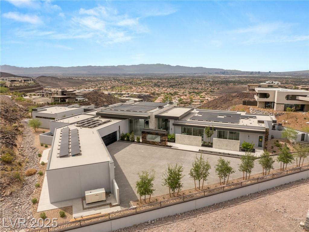 Property Photo: 3 Horseshoe Rock Court NV 89012
