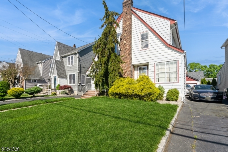 Property Photo: 222 Yale Ter NJ 07036