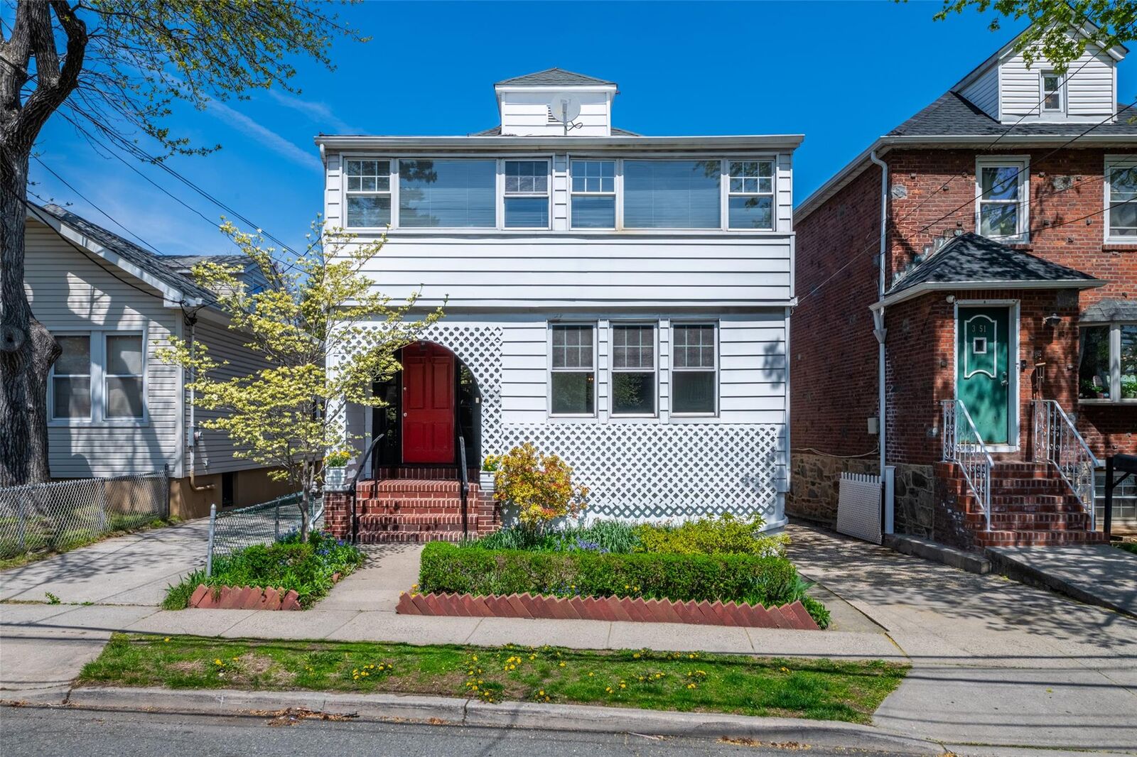 Property Photo:  3149 Country Club Road  NY 10465 