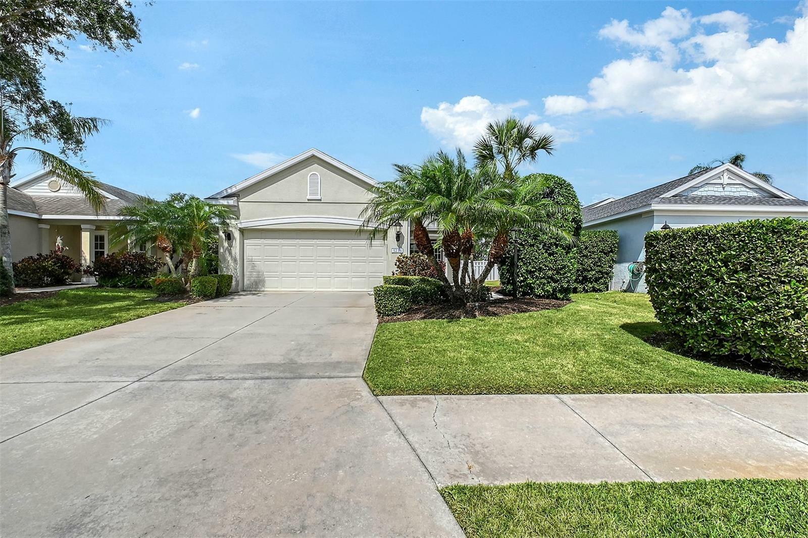 Property Photo: 5238 Aqua Breeze Drive FL 34208