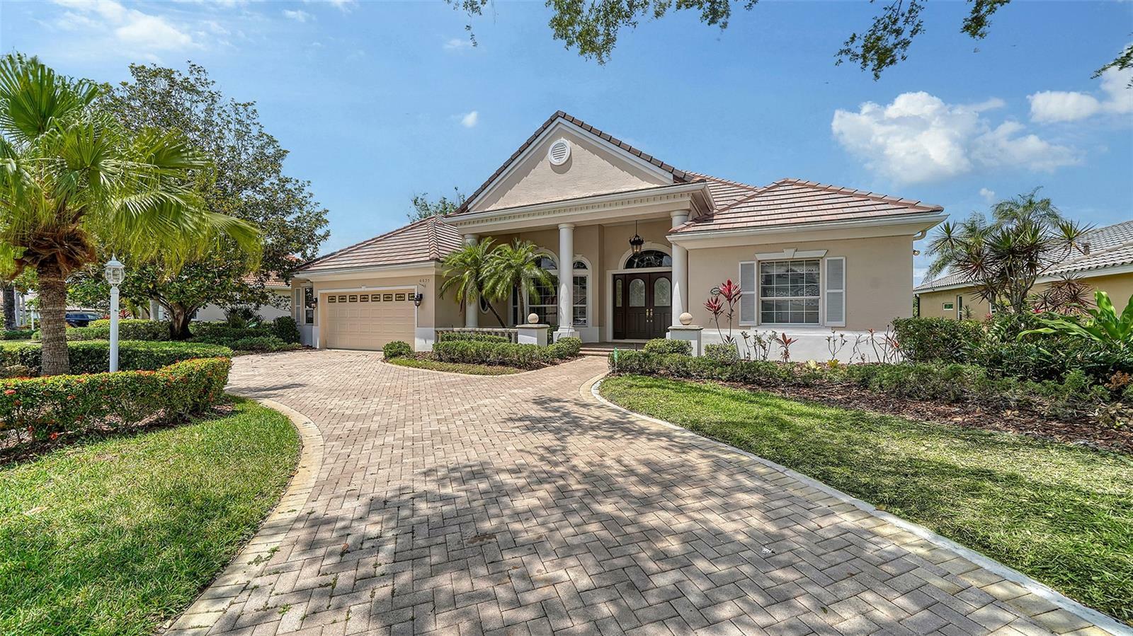 Property Photo: 6633 The Masters Avenue FL 34202