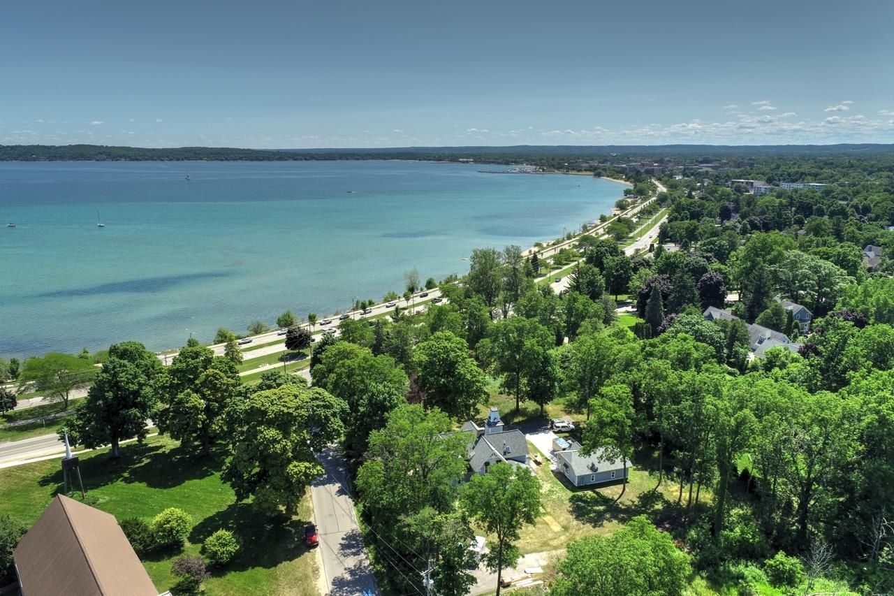 Property Photo:  1133 Bay Street  MI 49684 