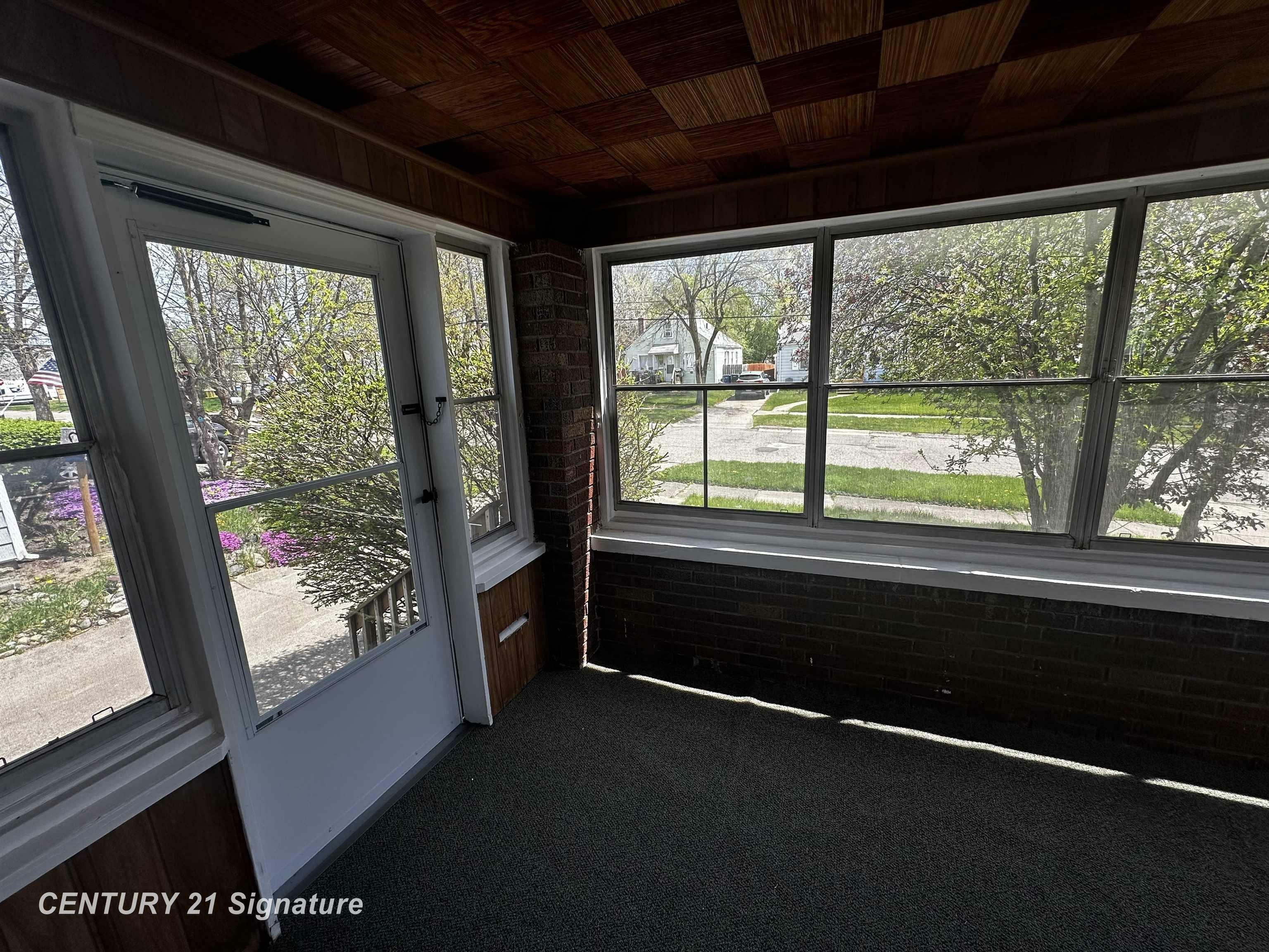 Property Photo: 1326 Hughes Avenue MI 48503-3208