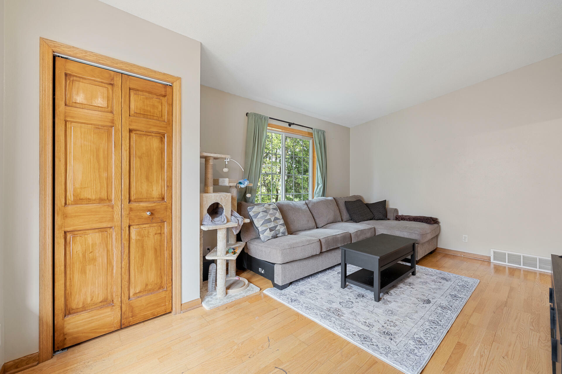 Property Photo: 204 North Ave WI 53098