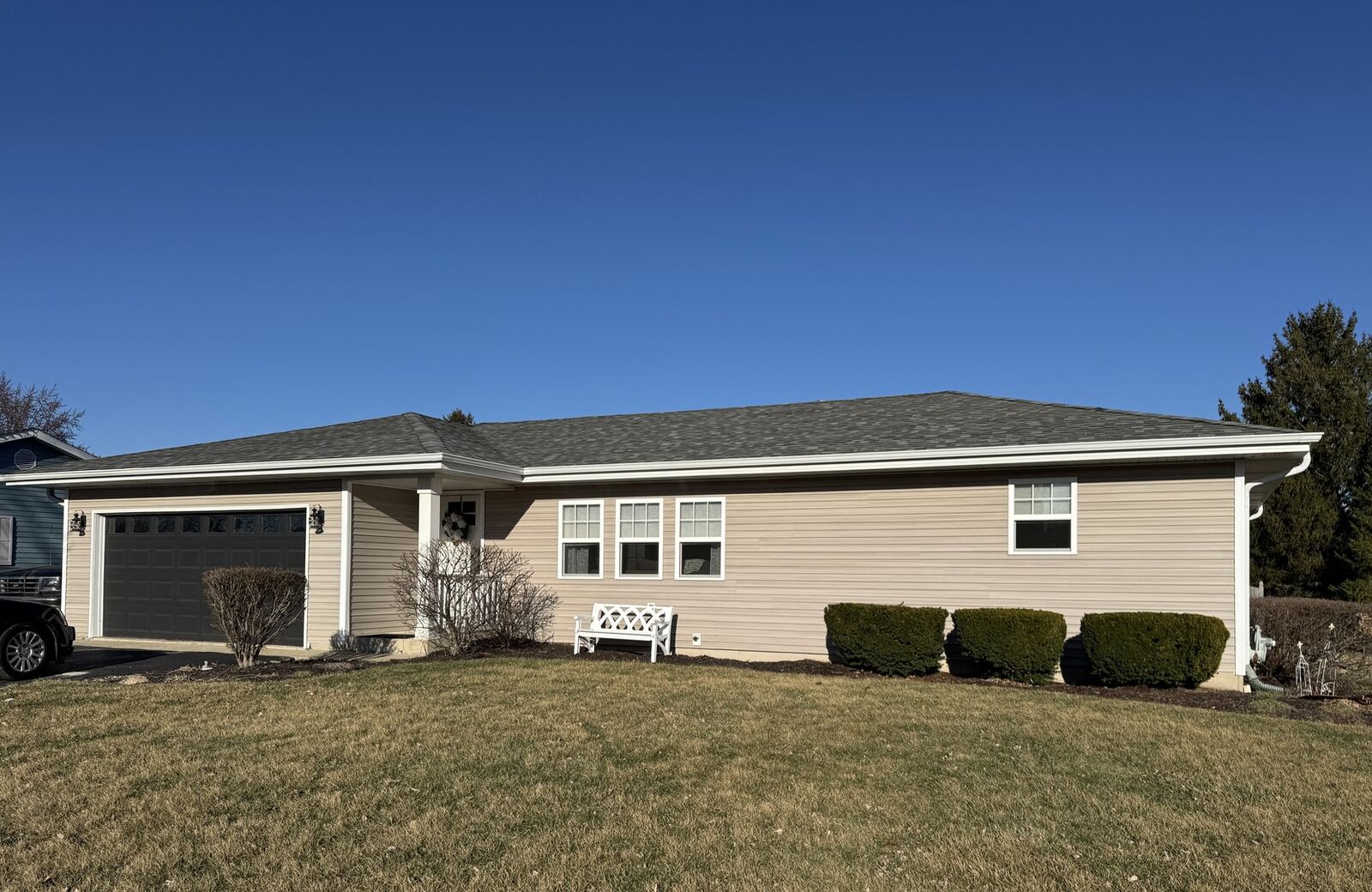 Property Photo: 924 S Bentley Road IL 60451