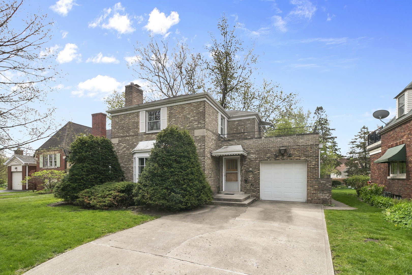 Property Photo: 519 Uvedale Road IL 60546