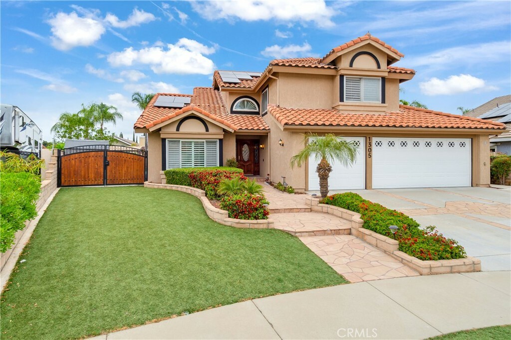 Property Photo:  1305 Harvest Circle  CA 92882 