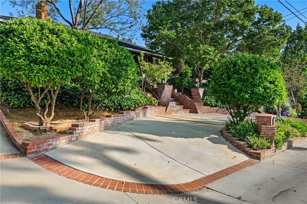 Property Photo: 1956 Arroyo Drive CA 92506
