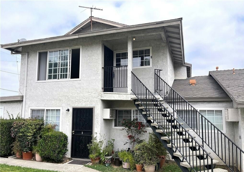 Property Photo: 101 N Tustin Avenue 3 CA 92807