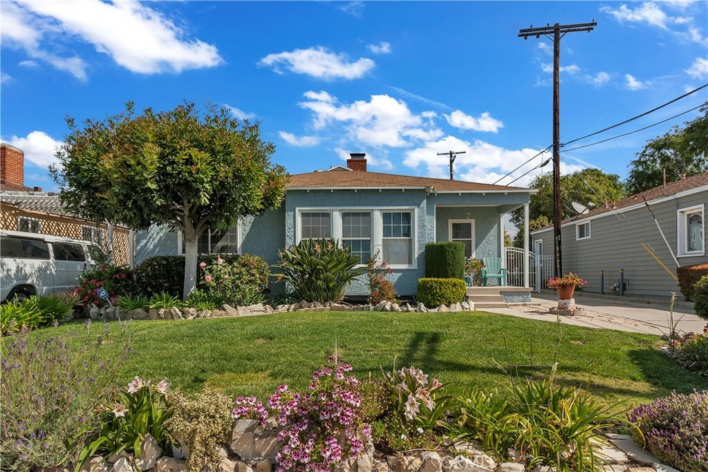 Property Photo:  4827 West Broadway  CA 90250 