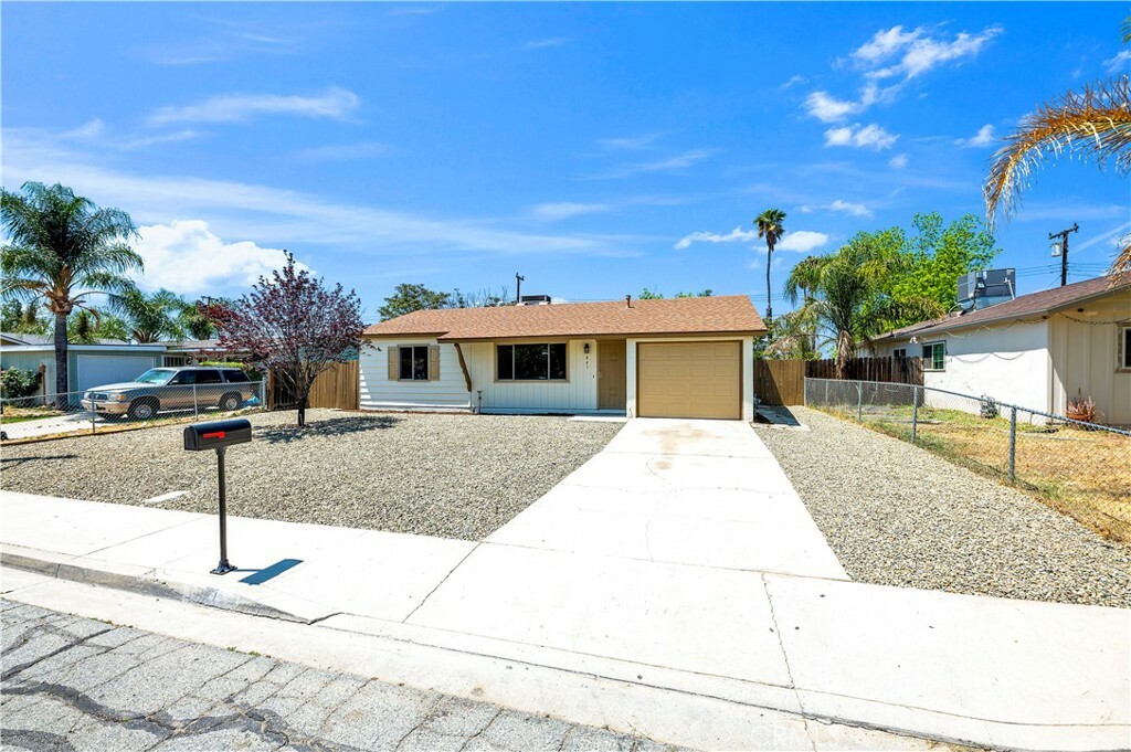 Property Photo: 841 S Harvard Street CA 92543